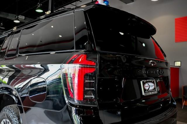 Chevrolet Suburban  2025