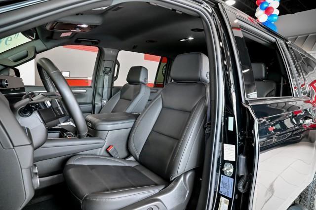 Chevrolet Suburban  2025