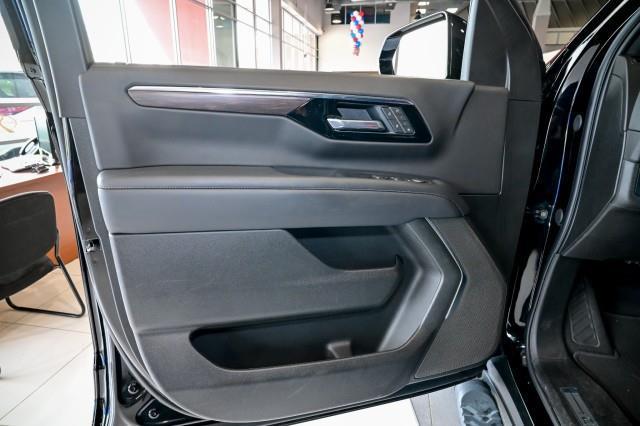 Chevrolet Suburban  2025