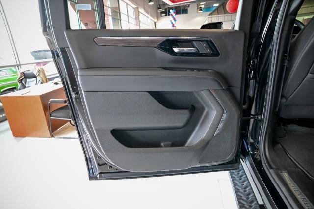 Chevrolet Suburban  2025