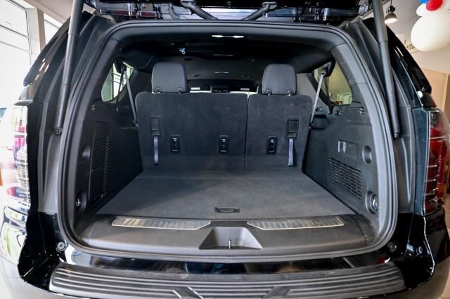 Chevrolet Suburban  2025