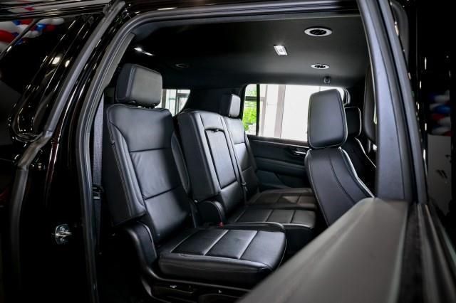 Chevrolet Suburban  2025