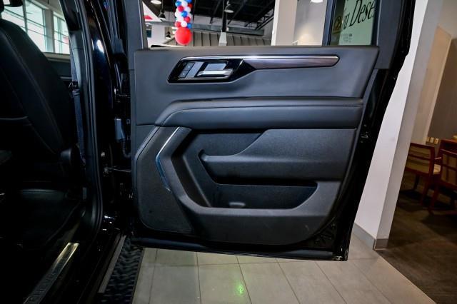 Chevrolet Suburban  2025