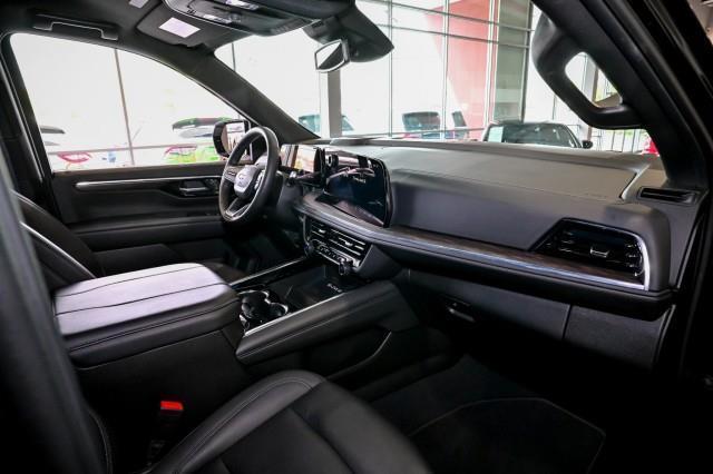 Chevrolet Suburban  2025