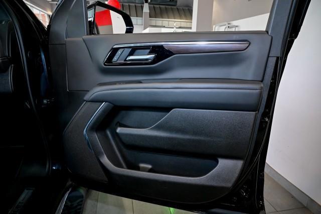 Chevrolet Suburban  2025