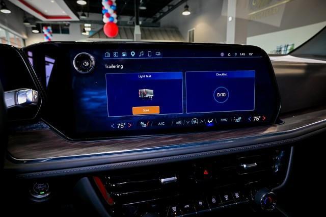 Chevrolet Suburban  2025