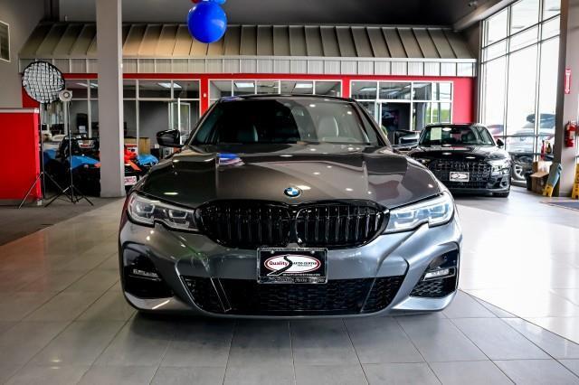 BMW 3-Series  2023