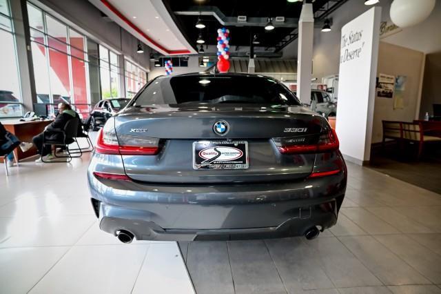 BMW 3-Series  2023