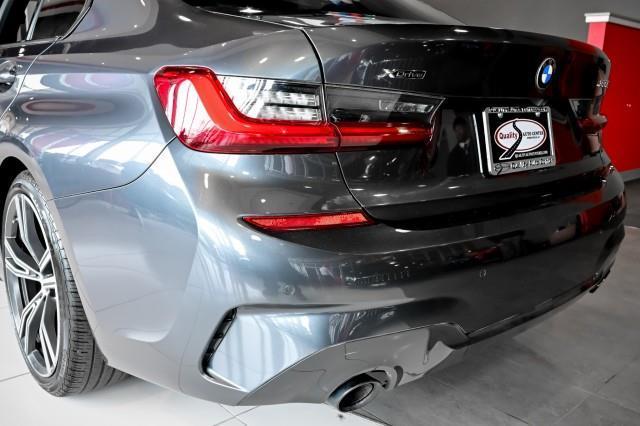 BMW 3-Series  2023