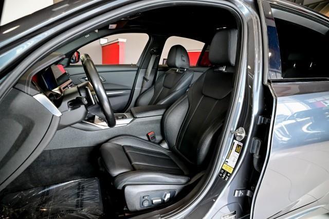 BMW 3-Series  2023