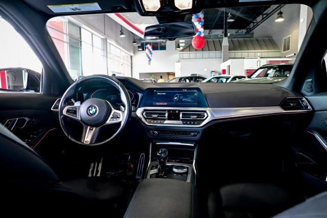 BMW 3-Series  2023