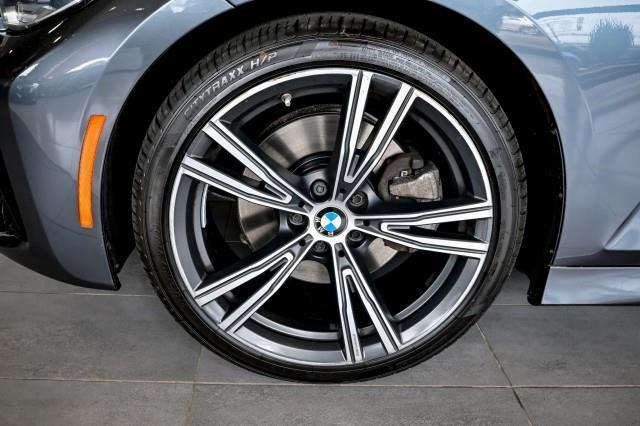 BMW 3-Series  2023