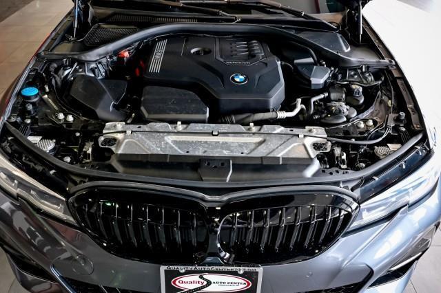 BMW 3-Series  2023