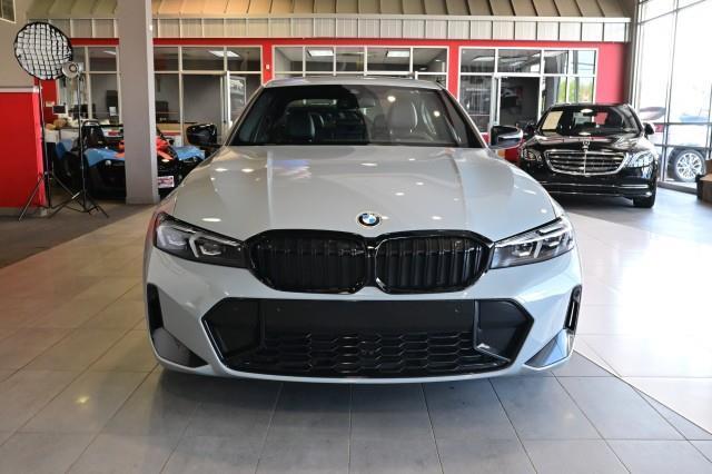 BMW 3-Series  2023