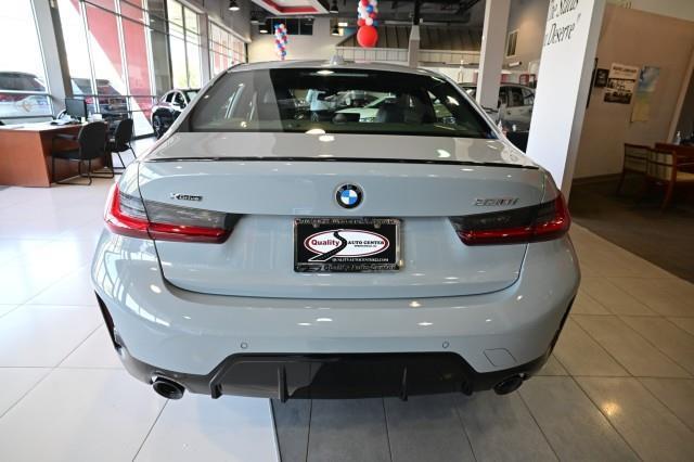 BMW 3-Series  2023