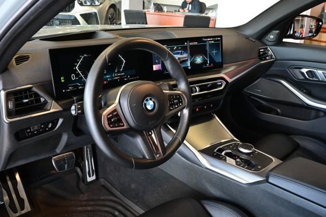 BMW 3-Series  2023
