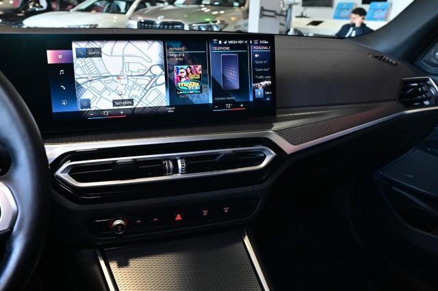 BMW 3-Series  2023
