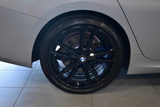 BMW 3-Series  2023