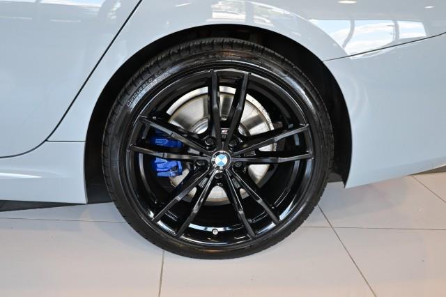 BMW 3-Series  2023