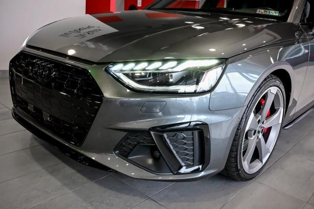 Audi A4  2023