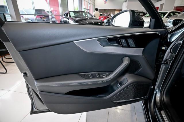 Audi A4  2023