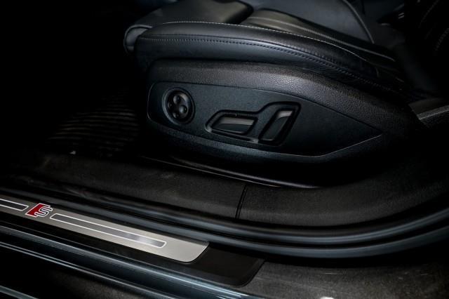 Audi A4  2023