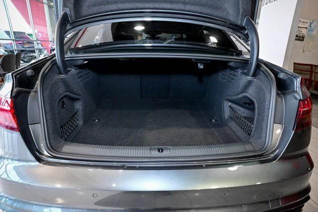 Audi A4  2023