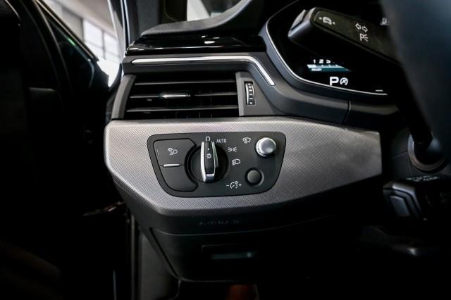 Audi A4  2023