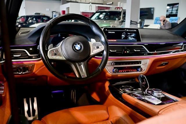 BMW 7-Series  2022
