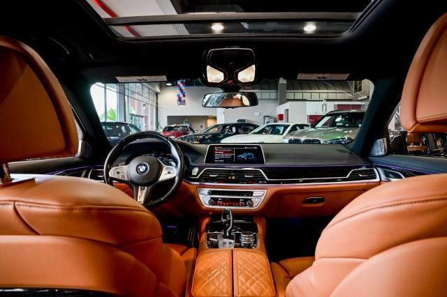 BMW 7-Series  2022