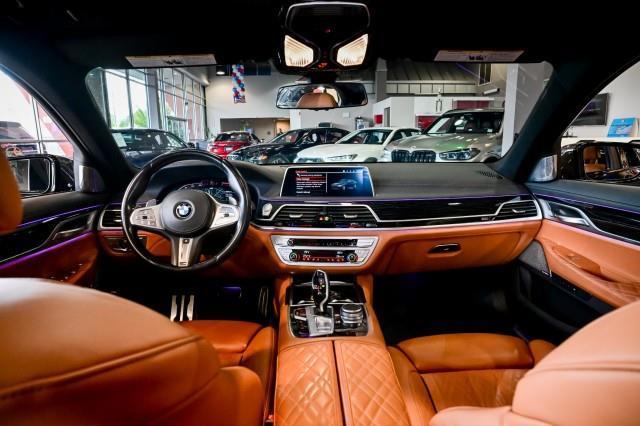 BMW 7-Series  2022