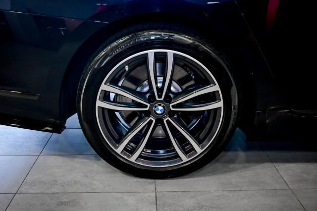 BMW 7-Series  2022
