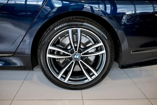 BMW 7-Series  2022