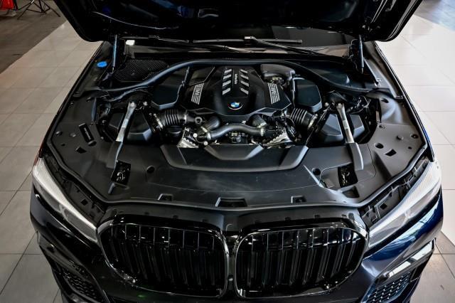 BMW 7-Series  2022