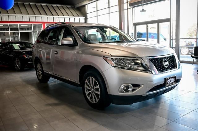 Nissan Pathfinder  2014