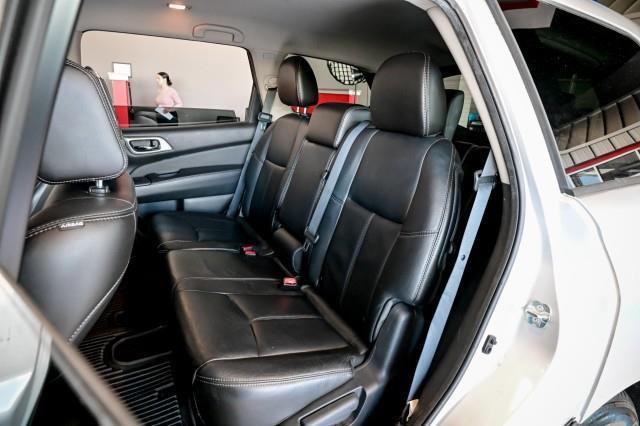 Nissan Pathfinder  2014