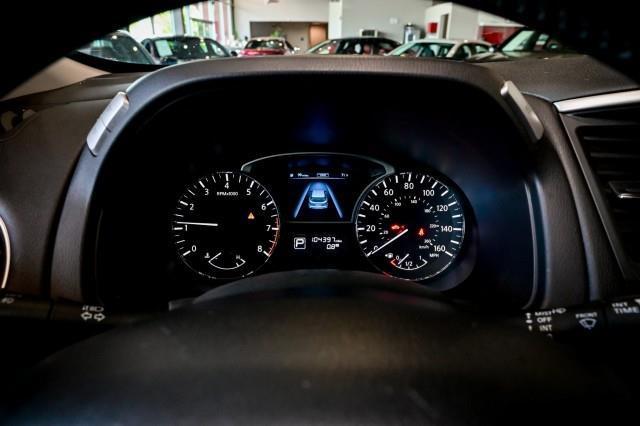 Nissan Pathfinder  2014