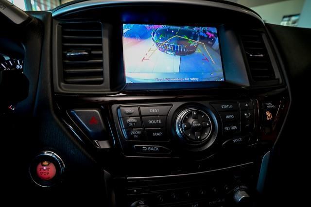 Nissan Pathfinder  2014