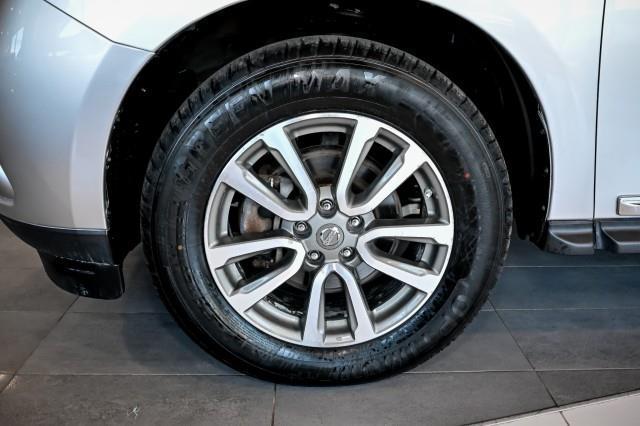 Nissan Pathfinder  2014