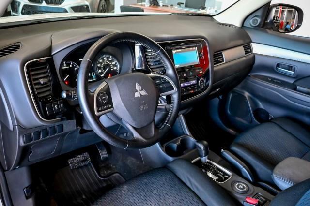 Mitsubishi Outlander  2014