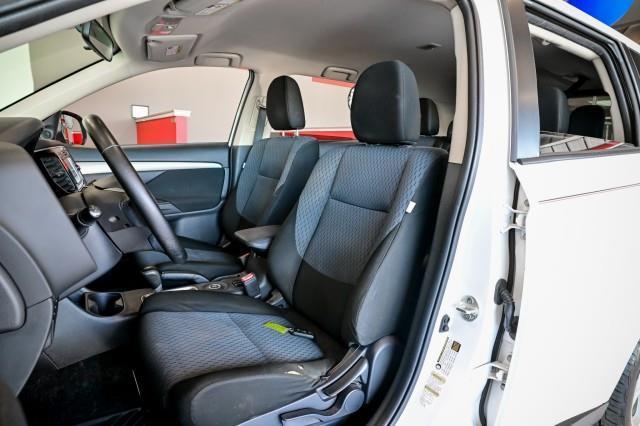 Mitsubishi Outlander  2014