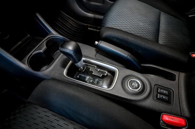 Mitsubishi Outlander  2014