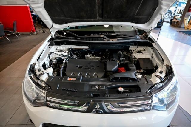 Mitsubishi Outlander  2014