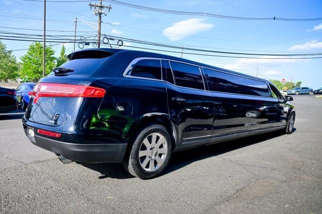 Lincoln MKT  2016