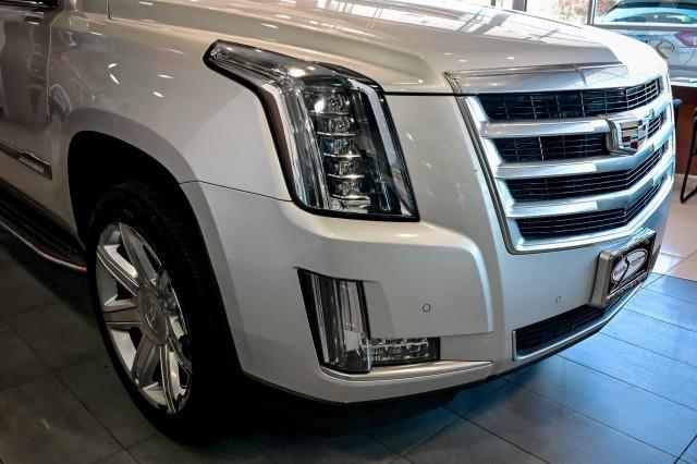 Cadillac Escalade  2016