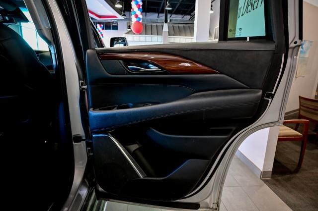 Cadillac Escalade  2016