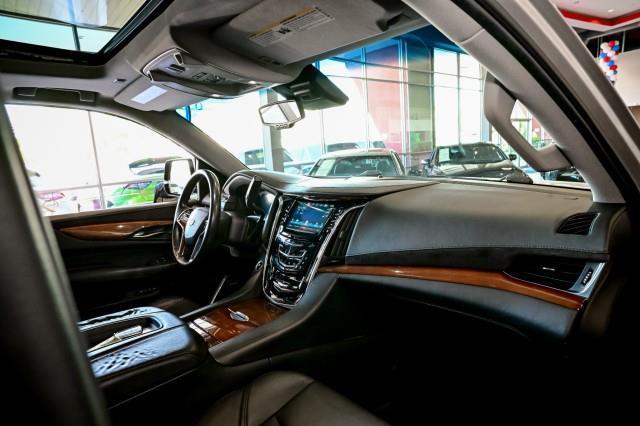 Cadillac Escalade  2016