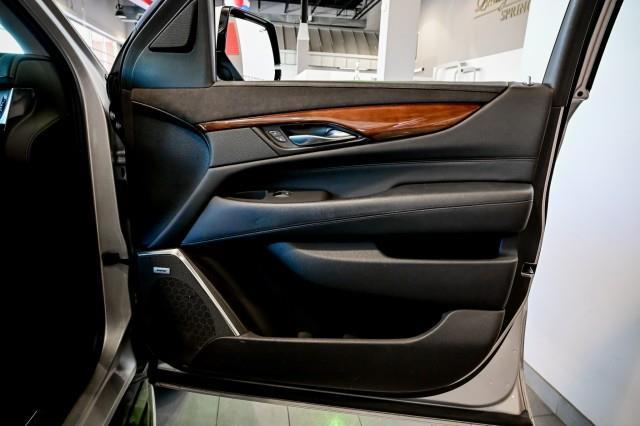 Cadillac Escalade  2016