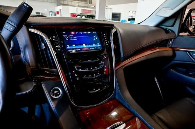 Cadillac Escalade  2016