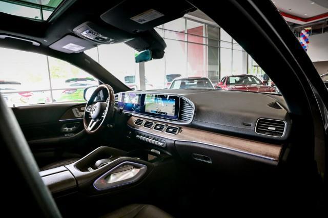 Mercedes-Benz GLS-Class  2021